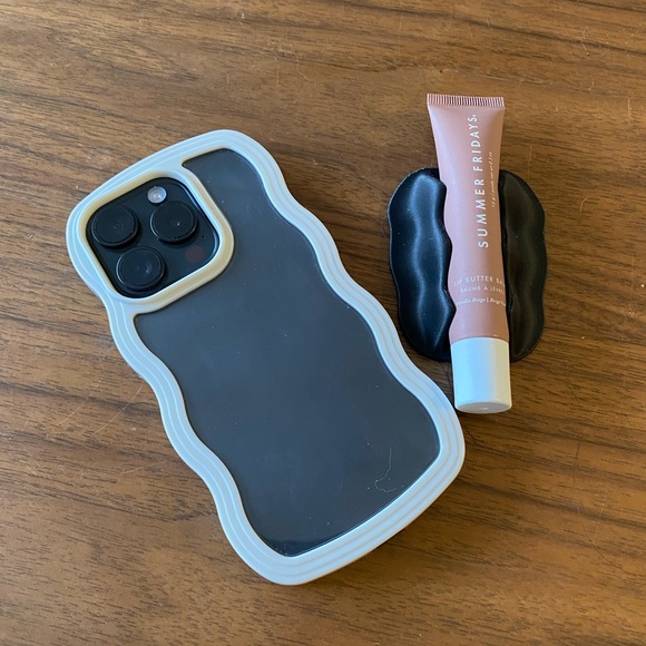 Lip Butter Balm Holder - Picture 4 of 5